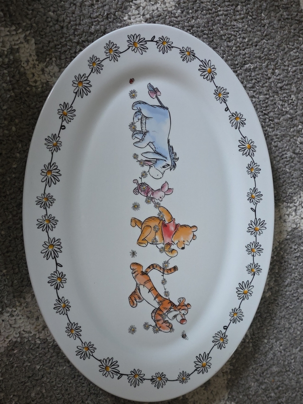 White Winnie the Pooh Daisy Border Serving Platter